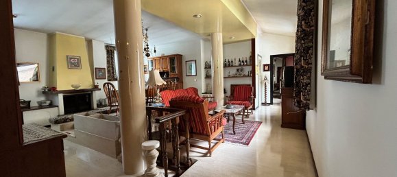 Apartamento de 7 dormitorios en Serrone, Italy No. 371253 3