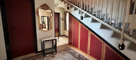 Apartamento de 7 dormitorios en Serrone, Italy No. 371253 14