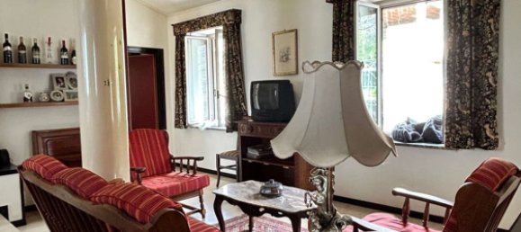 Apartamento de 7 dormitorios en Serrone, Italy No. 371253 5