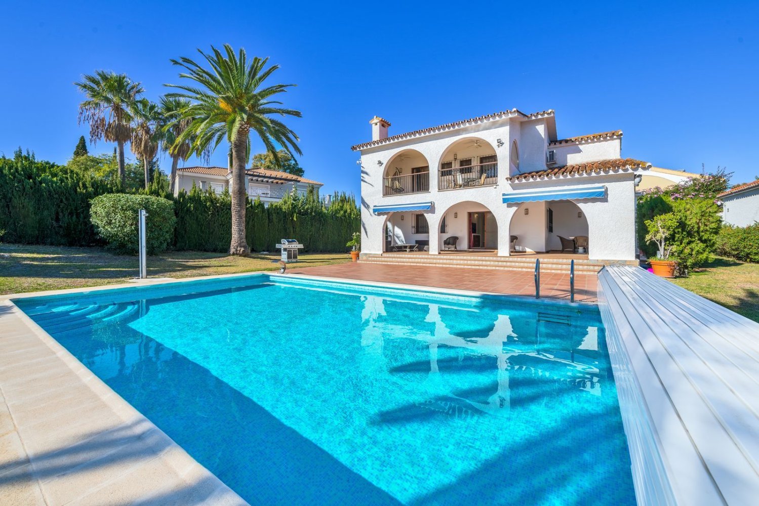 5 bedrooms House in Estepona, Spain No. 146567
