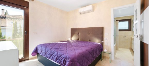 5 bedrooms House in Estepona, Spain No. 146567 3