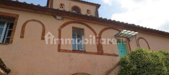 5 bedrooms Villa in Castelnuovo Berardenga, Italy No. 215449 4