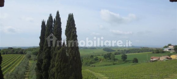 5 bedrooms Villa in Castelnuovo Berardenga, Italy No. 215449 5