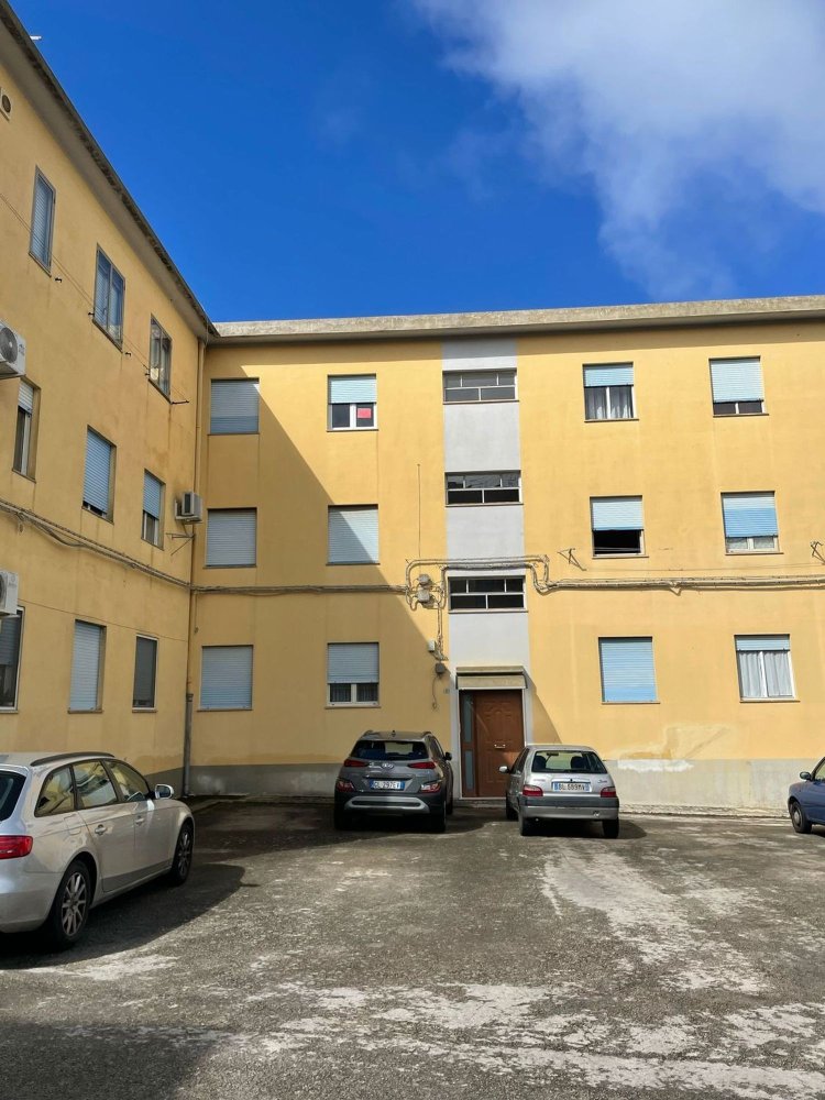 4 rooms Apartment in Modica, Italy No. 251268