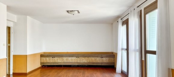 3 bedrooms Apartment in Marseille, France No. 319932 3