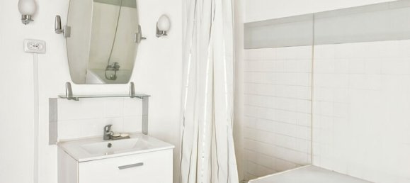 3 bedrooms Apartment in Marseille, France No. 319932 6