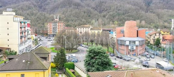 3 rooms Apartment in Como, Italy No. 6390 26