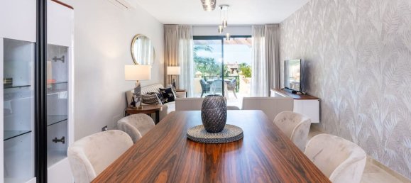 3 bedrooms Penthouse in Estepona, Spain No. 180785 3