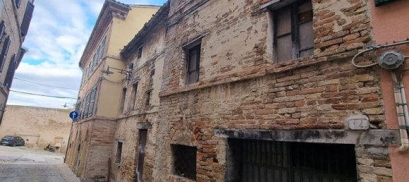 275m² Building in Pollenza, Italy No. 342050 4