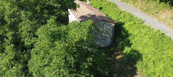 4 bedrooms House in Barga, Italy No. 234569 11