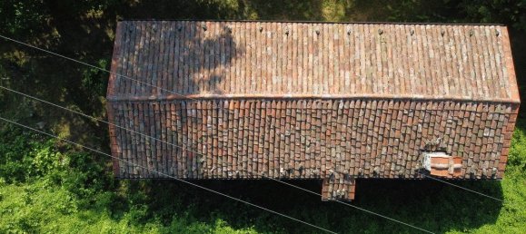 4 bedrooms House in Barga, Italy No. 234569 9