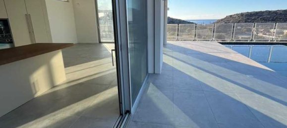 7 bedrooms House in Agios Tychonas, Cyprus No. 16658 3