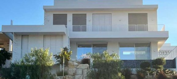 7 bedrooms House in Agios Tychonas, Cyprus No. 16658 2