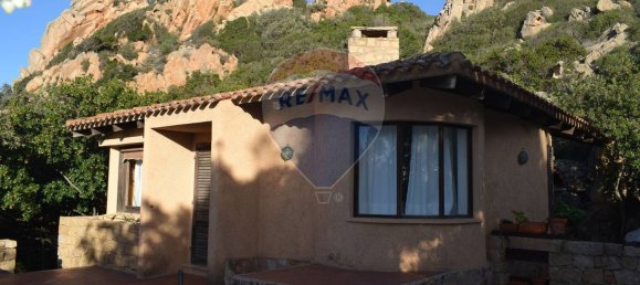 Вилла с 5 комнатами в Тринита д’Агульту э Виньола, Италия № 220298 17