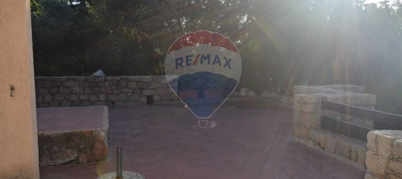 Вилла с 5 комнатами в Тринита д’Агульту э Виньола, Италия № 220298 13