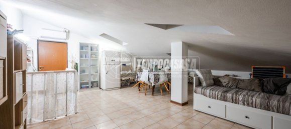 Дуплекс с 4 комнатами в Сан Чезарио суль Панаро, Италия № 98715 9