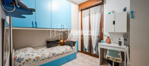 Дуплекс с 4 комнатами в Сан Чезарио суль Панаро, Италия № 98715 2