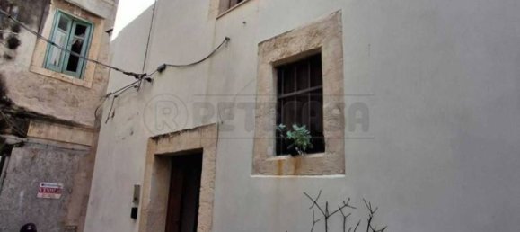 2 Schlafzimmer Haus in Syracuse, Italy, Nr. 243253 2