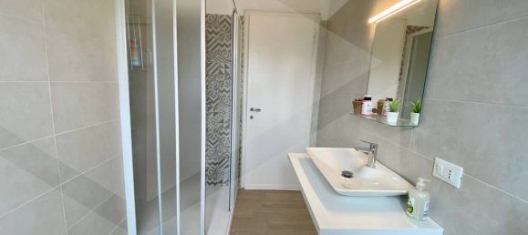 7 rooms Apartment in Vicenza, Italy No. 19222 21