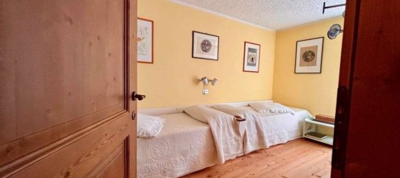 7 bedrooms House in Commezzadura, Italy No. 337951 16