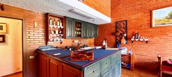 7 bedrooms House in Commezzadura, Italy No. 337951 32