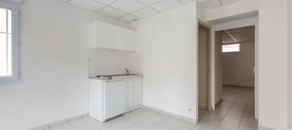 2-salle Appartement à Blois, France No. 225942 2
