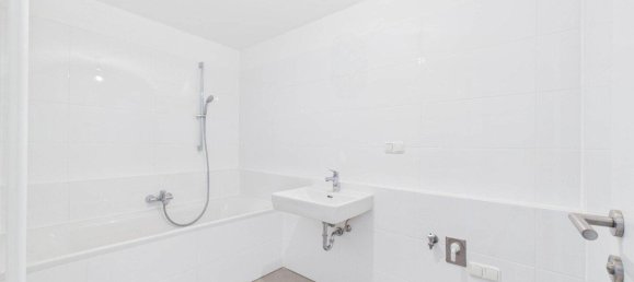 2 rooms Apartment in Hernals, Austria No. 257363 9