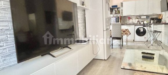 2 bedrooms Apartment in Genoa, Italy No. 288826 2