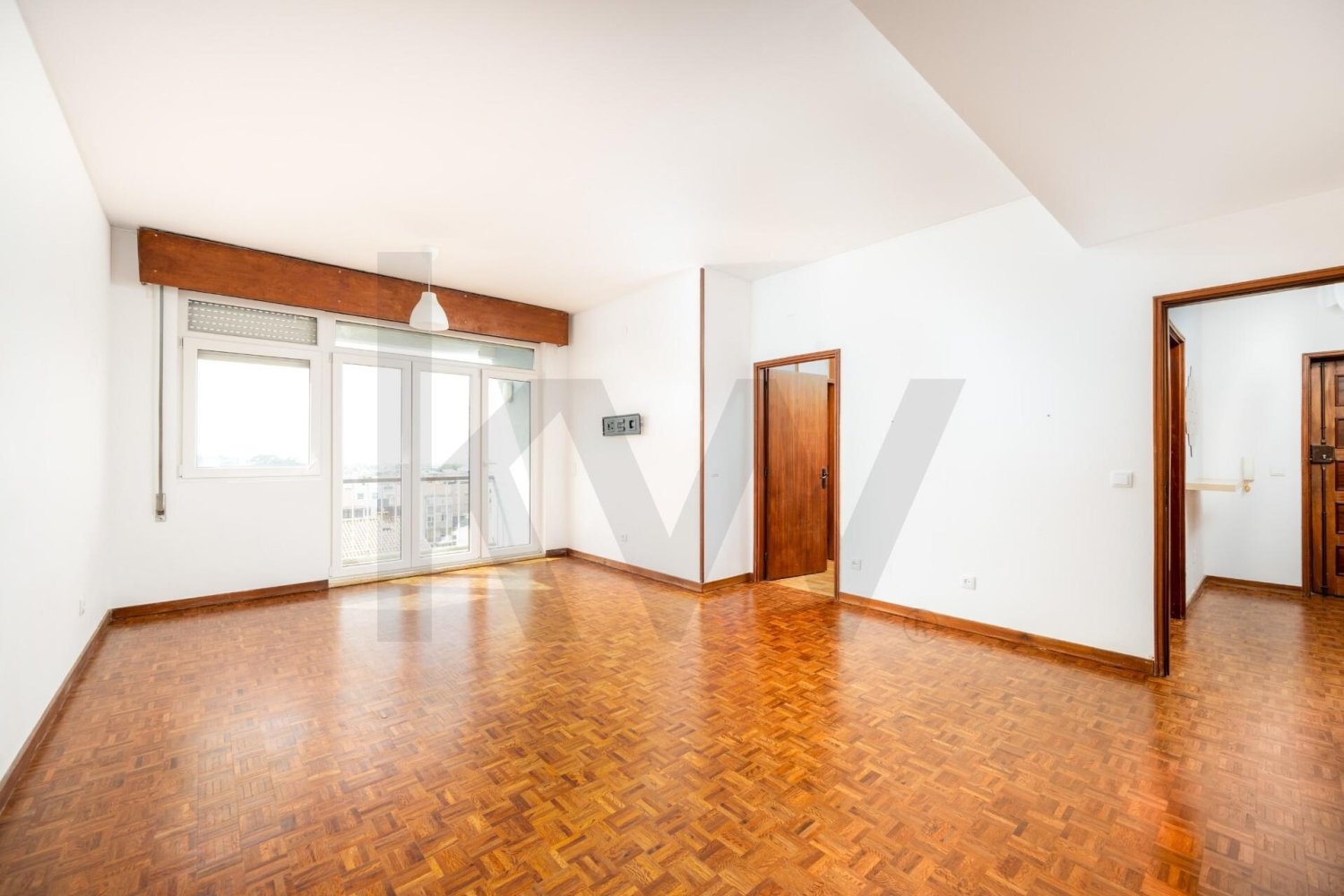 4 chambres Appartement à Porto, Portugal No. 228488