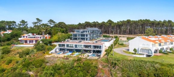 2 bedrooms Penthouse in Nazare, Portugal No. 236839 2