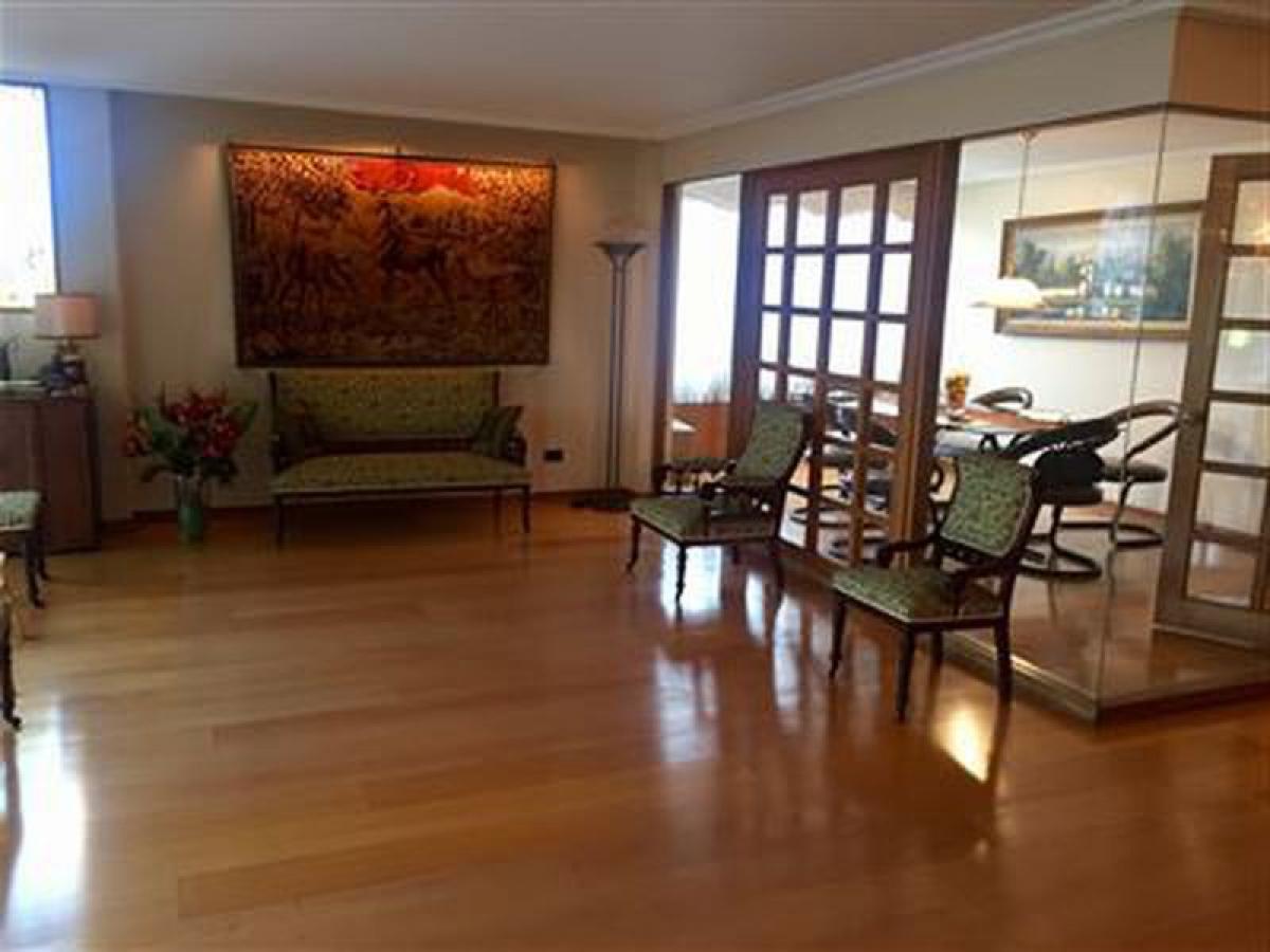 3 bedrooms Apartment in Santiago, Chile No. 1825