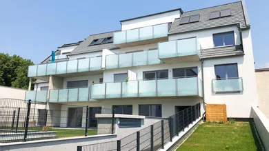 Apartamento de 5 divisões em Gumpoldskirchen, Austria N.º 215375