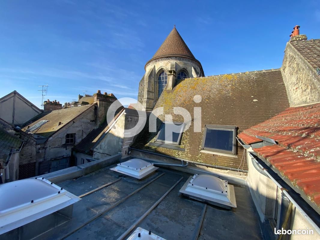 143m² Commercial property in Senlis, France No. 362505
