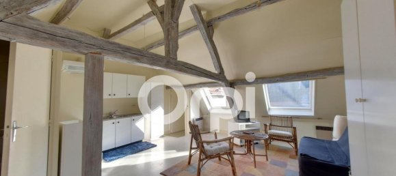 143m² Commercial property in Senlis, France No. 362505 3