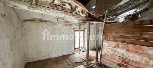 4 غرف نوم شقة في Sona, Italy رقم 19252 19