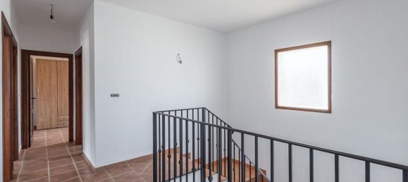 4 bedrooms Apartment in Granada, Spain No. 150796 29