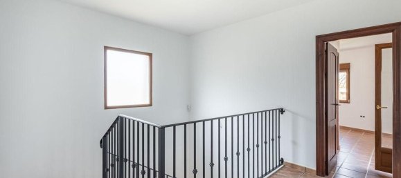 4 bedrooms Apartment in Granada, Spain No. 150796 28