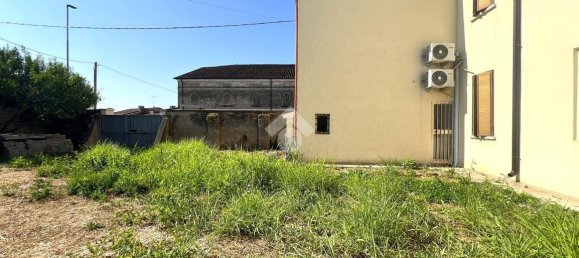 Apartamento T1 em San Giacomo delle Segnate, Italy N.º 322971 16