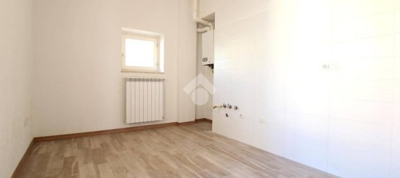 Apartamento T1 em San Giacomo delle Segnate, Italy N.º 322971 7