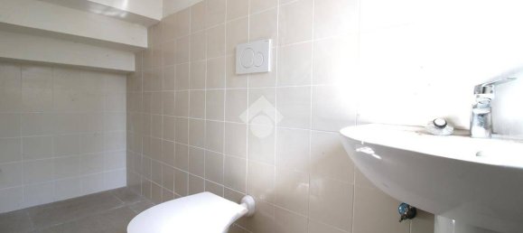 Apartamento T1 em San Giacomo delle Segnate, Italy N.º 322971 22