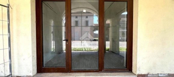 Apartamento T1 em San Giacomo delle Segnate, Italy N.º 322971 19