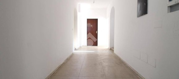 Apartamento T1 em San Giacomo delle Segnate, Italy N.º 322971 4