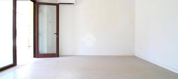 Apartamento T1 em San Giacomo delle Segnate, Italy N.º 322971 20