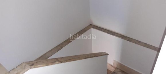 Adosado de 2 dormitorios en San Martín del Rey Aurelio, Spain No. 64750 11