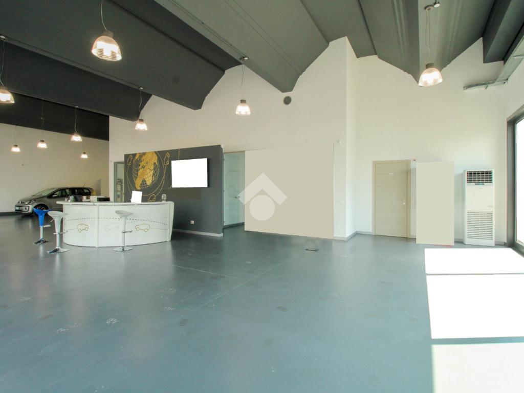 6غرفة مستودع في Rovato, Italy رقم 141647