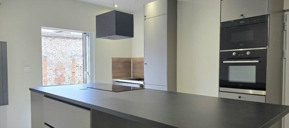 5 bedrooms House in Evreux, France No. 308395 4