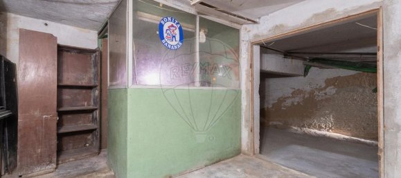  مكتب في Alenquer, Portugal 150متر مربع رقم 66888 14