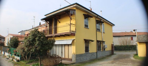 3 rooms House in Granozzo con Monticello, Italy No. 102508 29