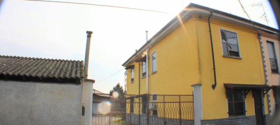 3 rooms House in Granozzo con Monticello, Italy No. 102508 23