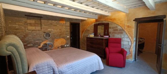 4 Schlafzimmer Haus in Recanati, Italy, Nr. 295894 15